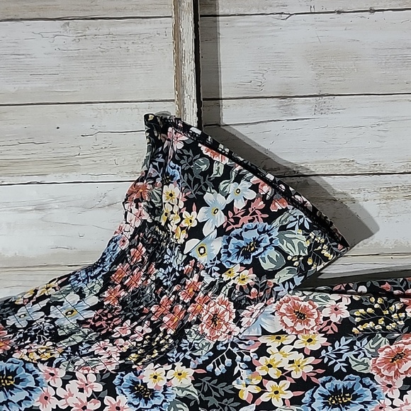 LOFT Floral Dress - Black, White, Pink, Blue - Picture 9 of 10